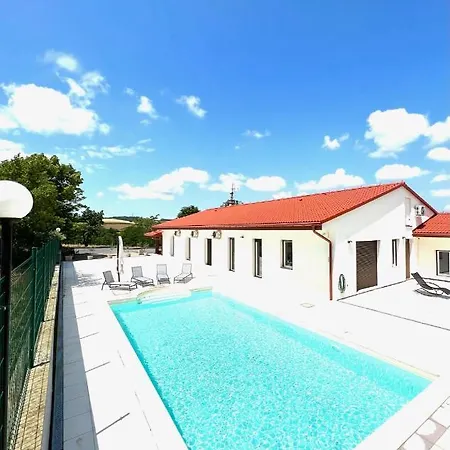 Βίλα Chiara Piemonte *