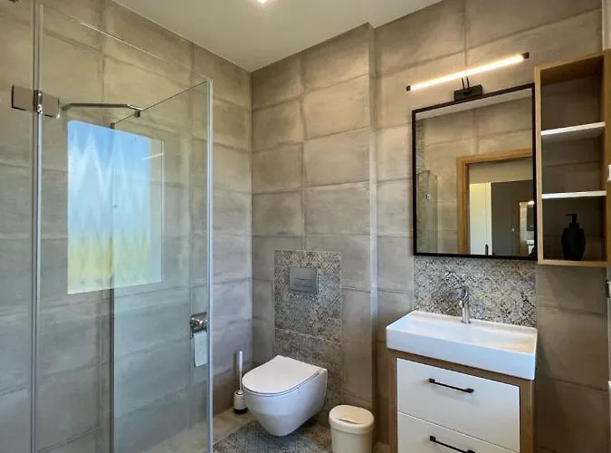 Chiara Piemonte * San Salvatore Monferrato